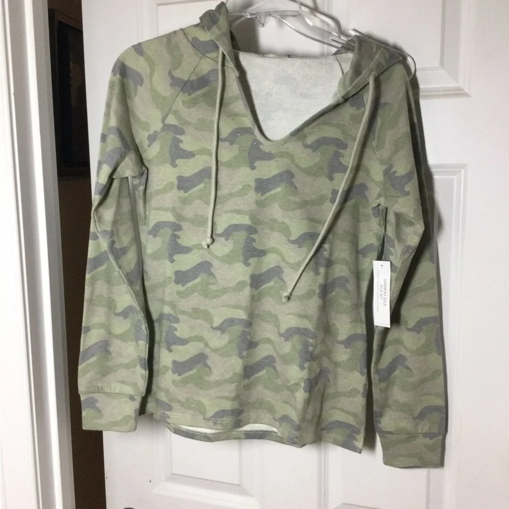 Lounge Hoodie Shorts Set - Picture 10 of 11